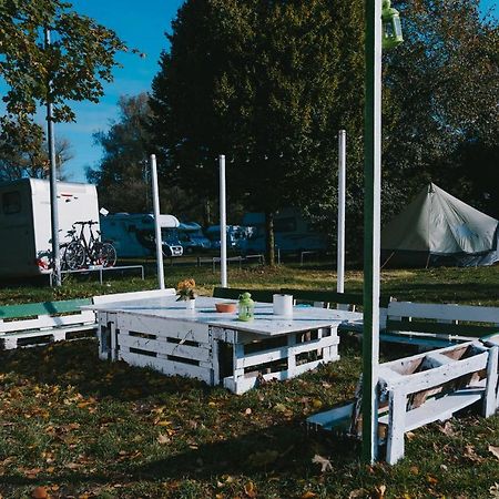 Готель Munich Oktoberfest Glamping Екстер'єр фото